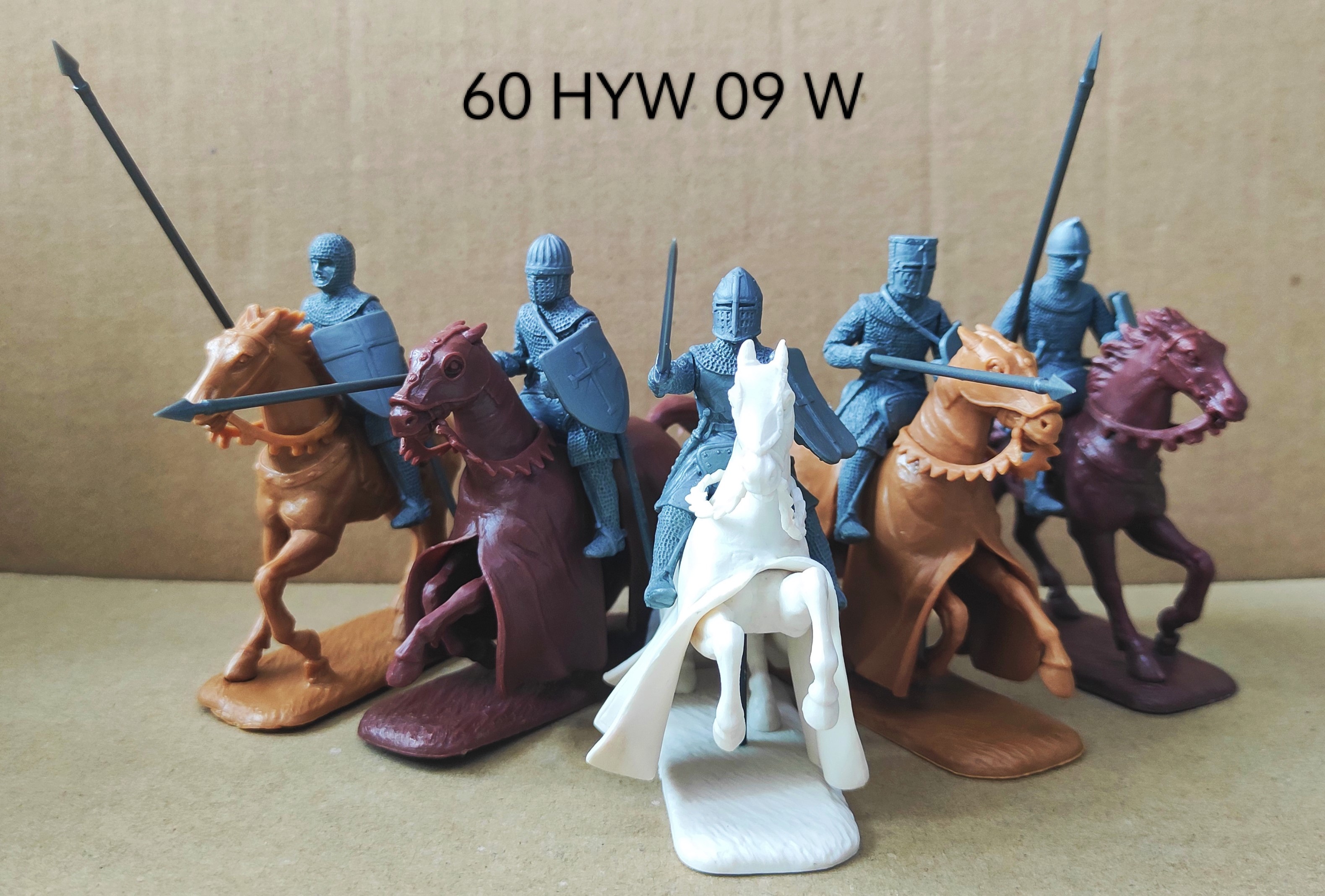 60 HYW 09 W MOUNTED MEN-AT-ARMS (Chainmail Armour)